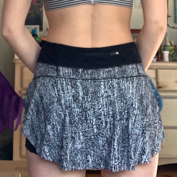 Lululemon Apparel - Picture 5 of 6